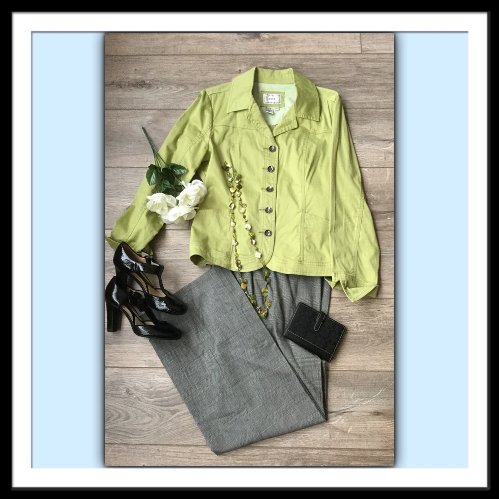 Tria Fitted Jacket, Green, Medium
